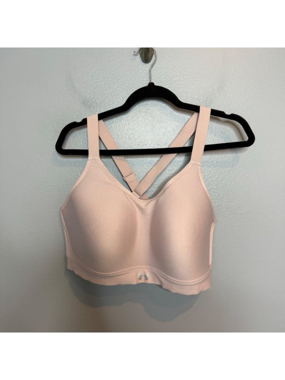 UNDER ARMOUR light pink fitted sports bra size 1X